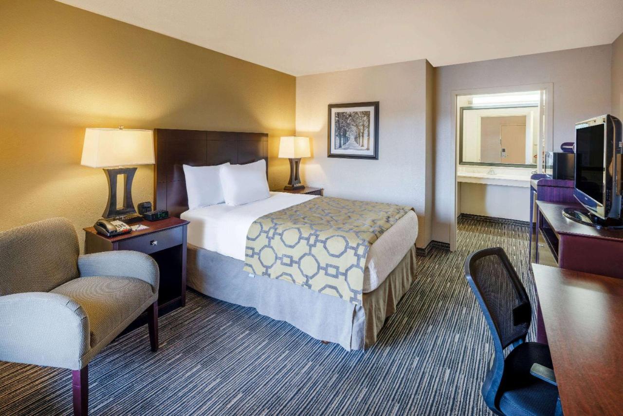 Baymont By Wyndham Columbus Ga Hotel Kültér fotó